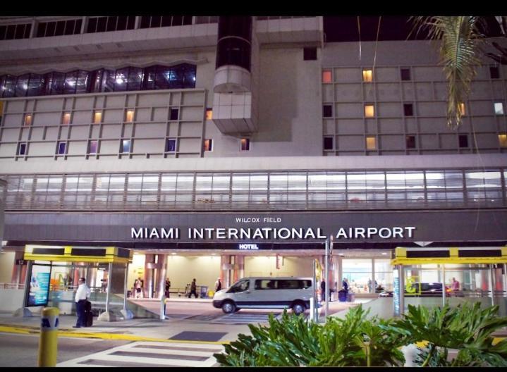 Private Rooms Close To Miami Airport - Free Parking - 01 Zewnętrze zdjęcie