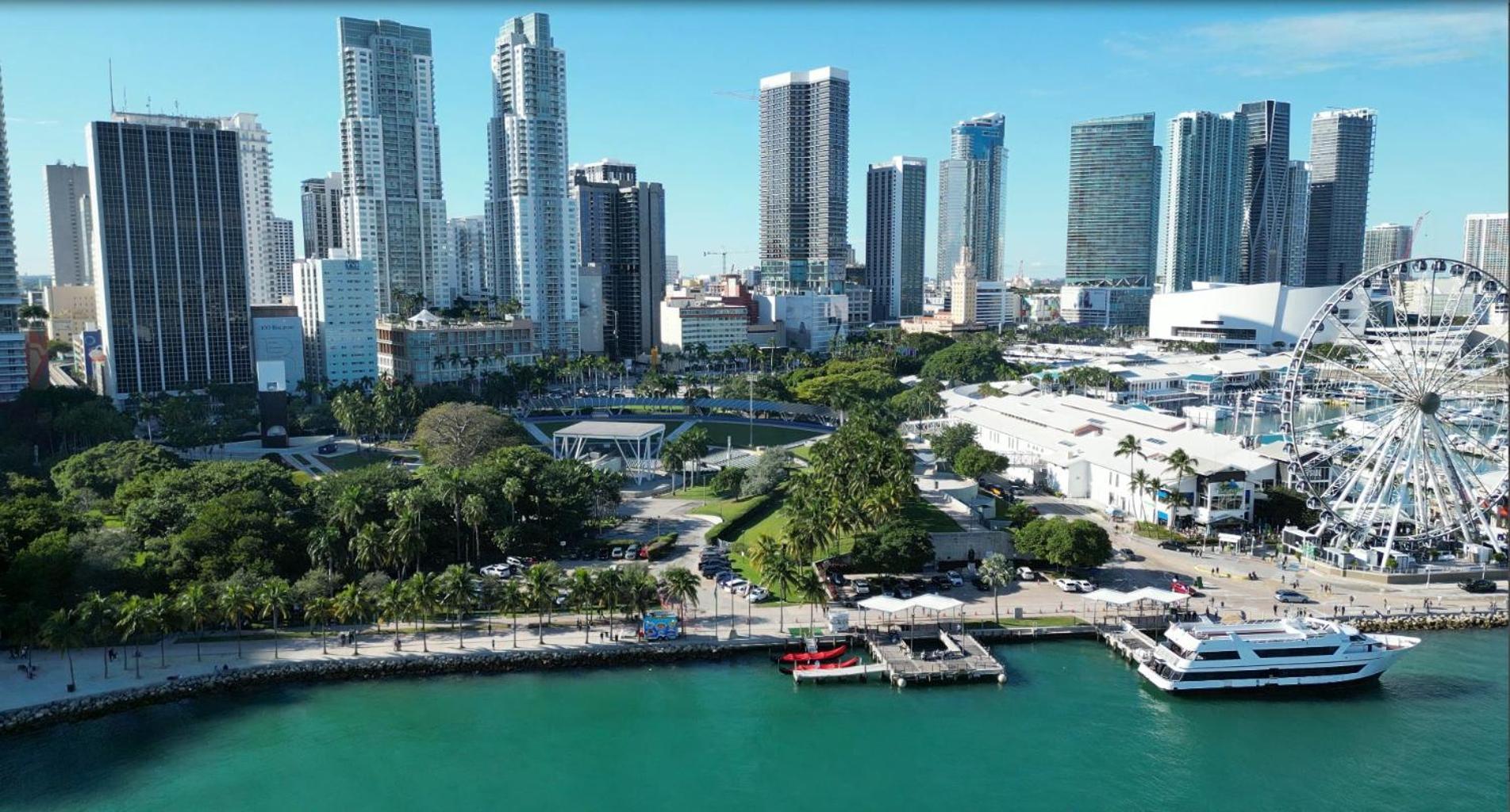 Private Rooms Close To Miami Airport - Free Parking - 01 Zewnętrze zdjęcie