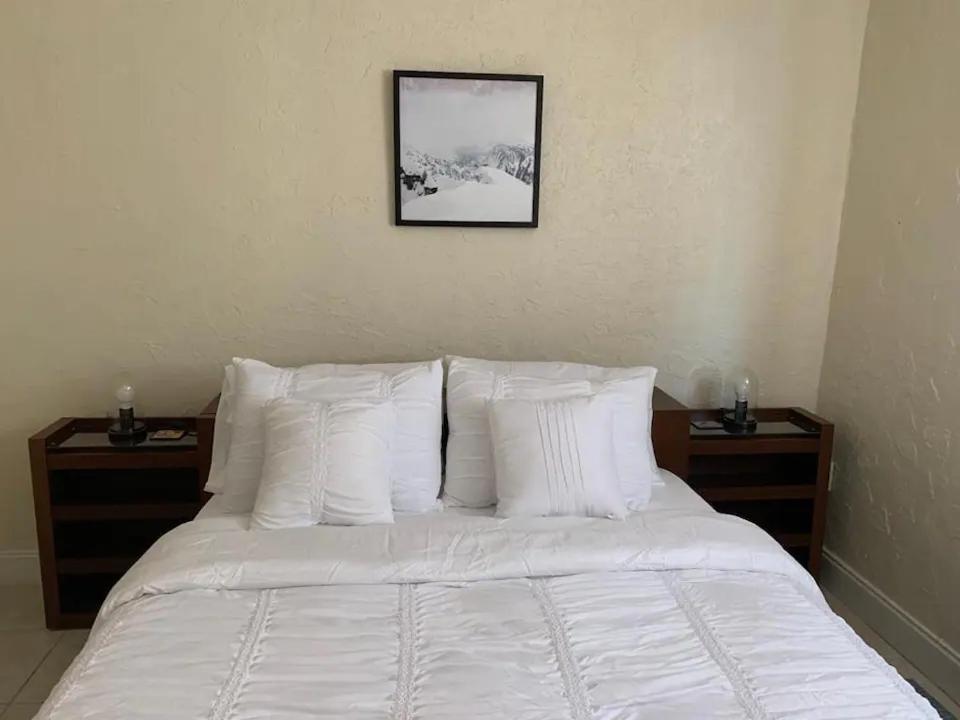 Private Rooms Close To Miami Airport - Free Parking - 01 Zewnętrze zdjęcie