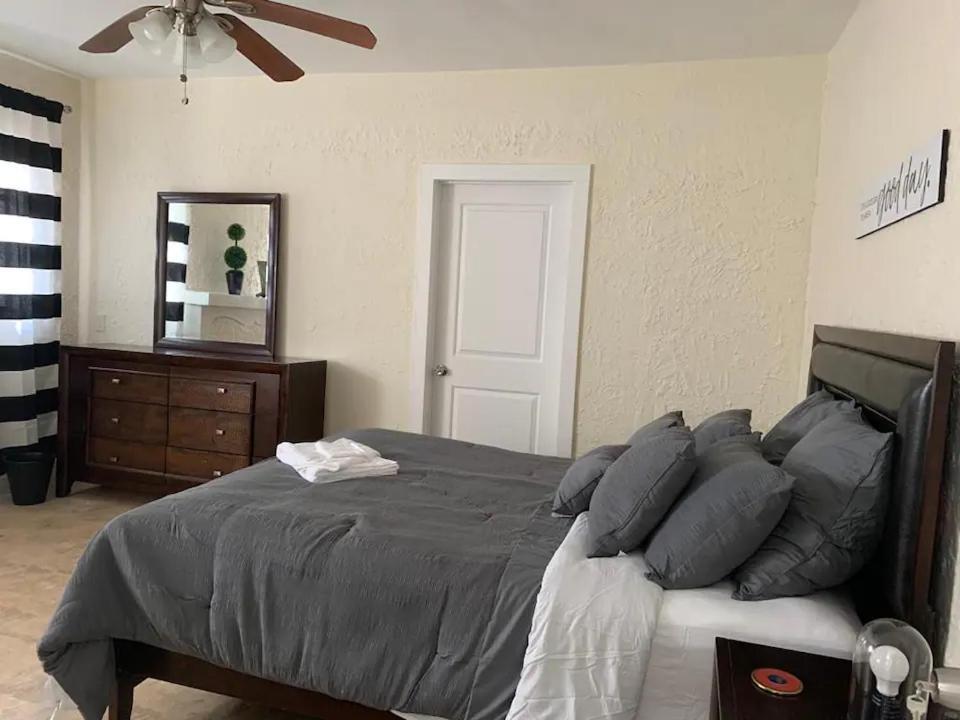 Private Rooms Close To Miami Airport - Free Parking - 01 Zewnętrze zdjęcie
